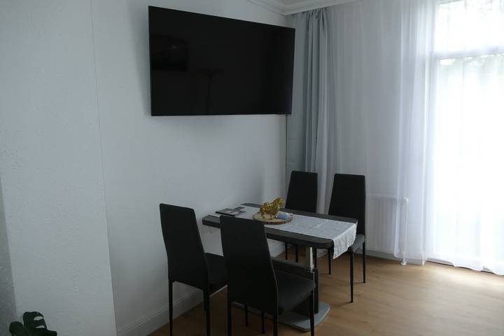 Ferienwohnung für 4 Personen, mit Balkon und Garten am Nord-Ostsee-Kanal - 3