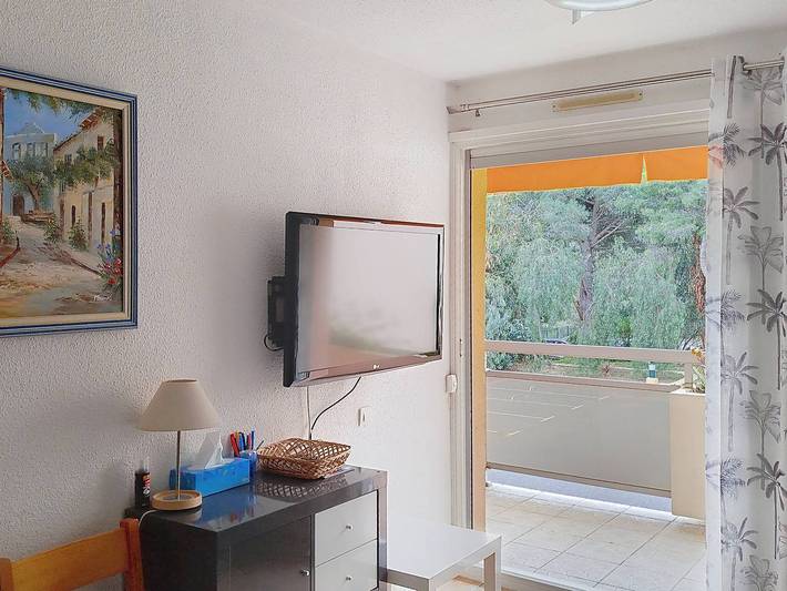 Gîte pour 4 personnes, avec terrasse dans Plage La Favière - 2