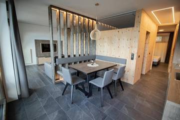 Ferienwohnung für 3 Personen, mit Whirlpool und Sauna sowie Garten in Reschen