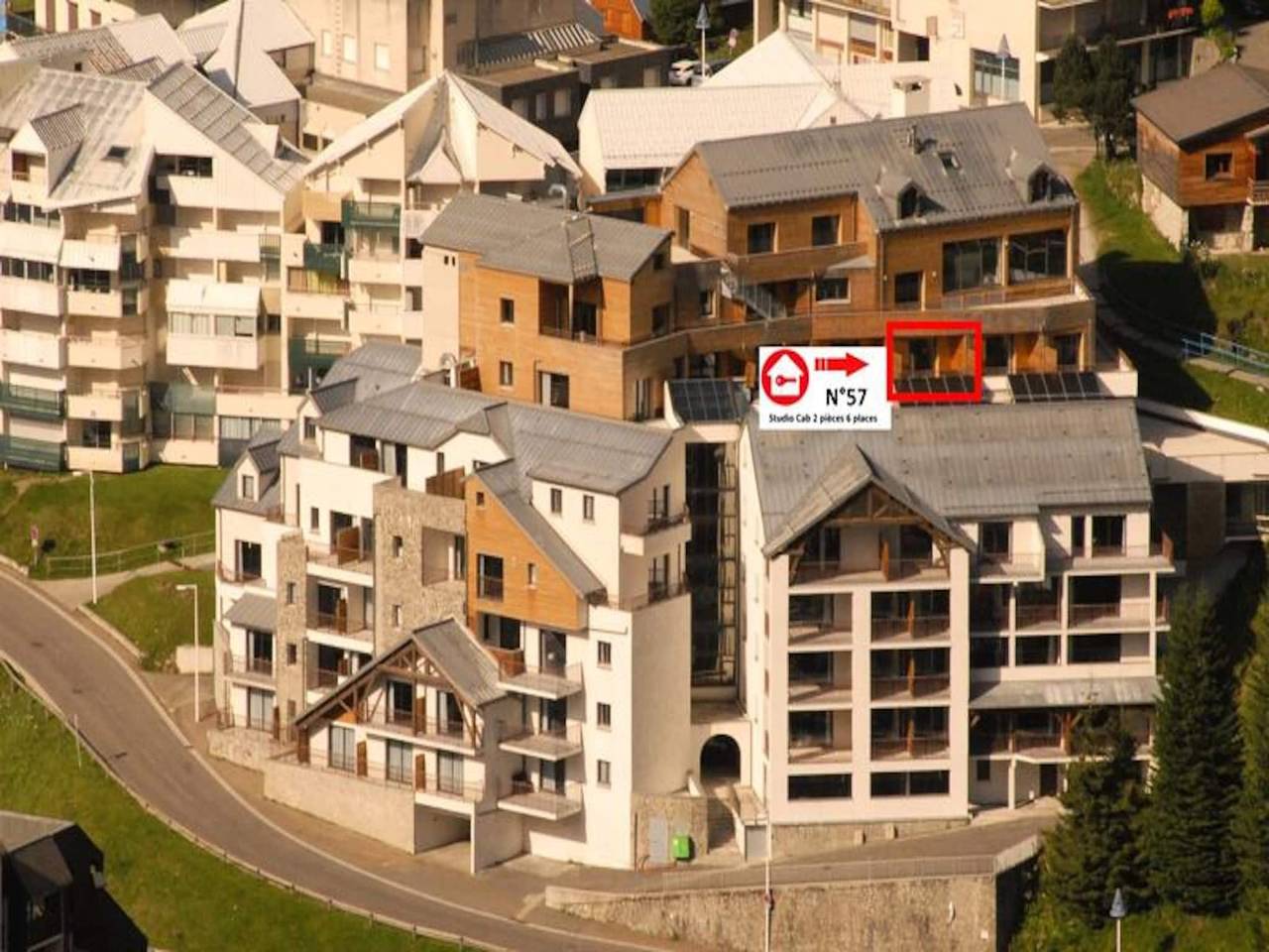 Ganze Wohnung, Apartment in der Nähe der Pisten mit Pool und Whirlpool in Gourette, Eaux-Bonnes