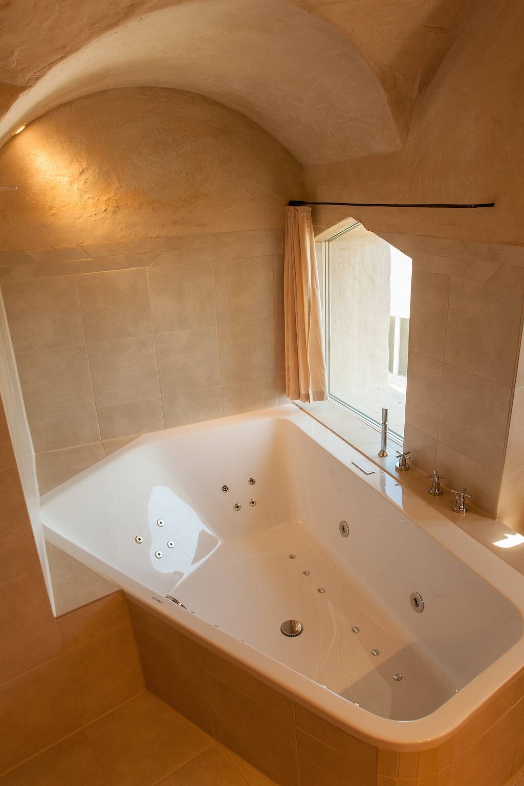 Ganze Ferienwohnung, Turmpalais im Turm zu Schloss Schedling in Trostberg, Landkreis Traunstein