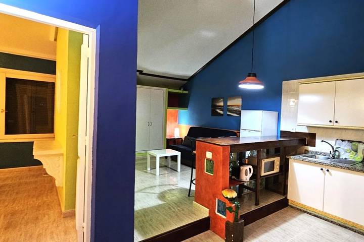 Apartamento entero, Apartamento de vacaciones para 2 personas con balcón in San Eugenio Alto, Adeje
