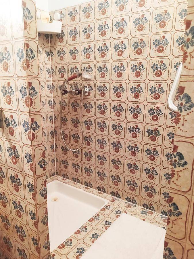 Appartement entier, Studio Calme et frais 3pers 2 couchages au Coeur de Villefranche proche Lyon in Villefranche-sur-Saône, Beaujolais