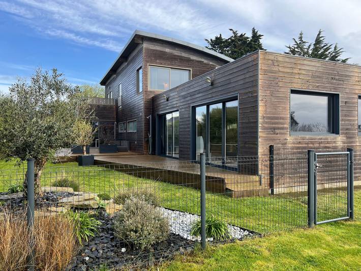Große Villa am Meer mit privatem Spa Bereich in Plouescat, Ceinture Dorée