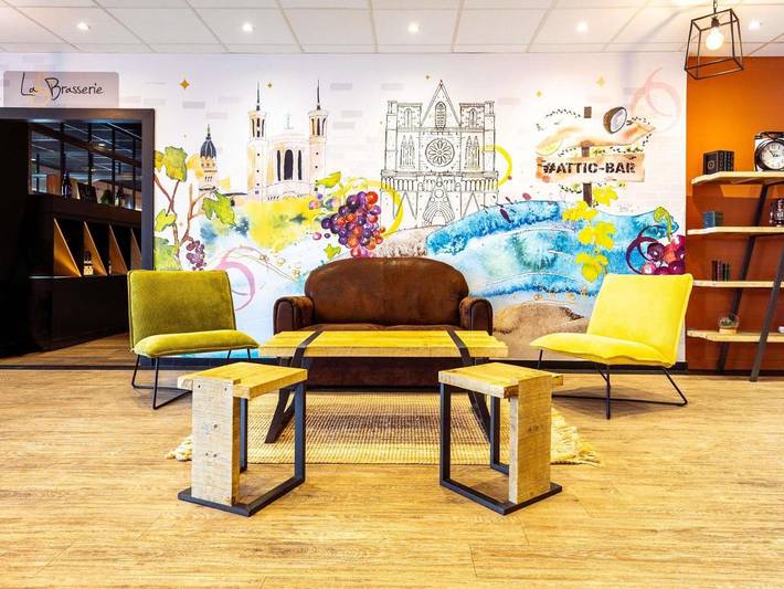 Hôtel pour 4 personnes, avec Terrasse et Jardin à Chaponnay
