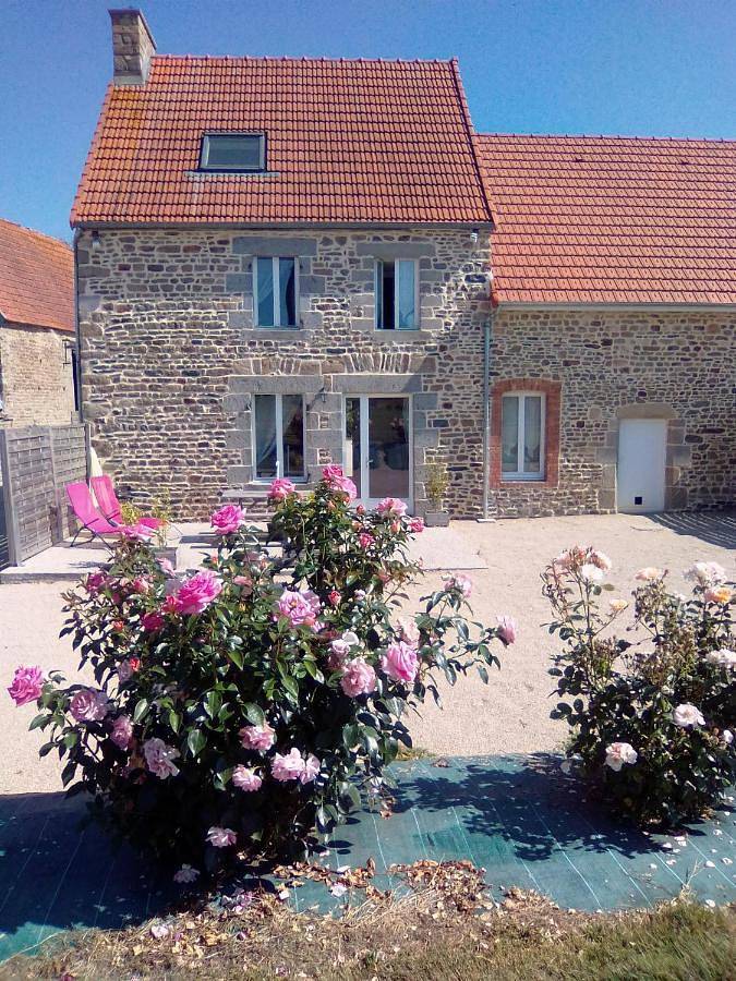 Location de vacances pour 6 personnes, avec vue et jardin, animaux acceptés à Bacilly - 2