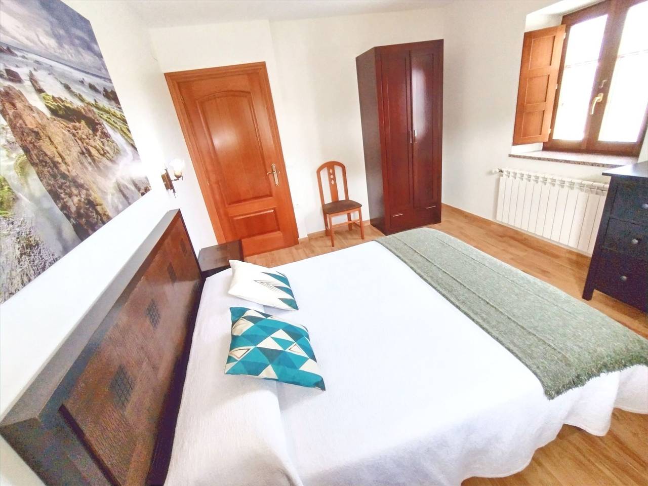 Appartement entier, Schönes Duplex mit Aussicht, Pool und Garten in Tapia de Casariego, Côte Cantabrique