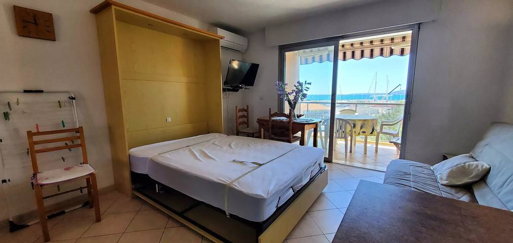 Gîte pour 4 personnes, avec balcon, animaux acceptés dans Plage Republique Frejus - 2