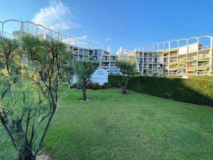 Gîte pour 6 personnes, avec piscine et terrasse, adapté aux familles dans Le Couchant - 3