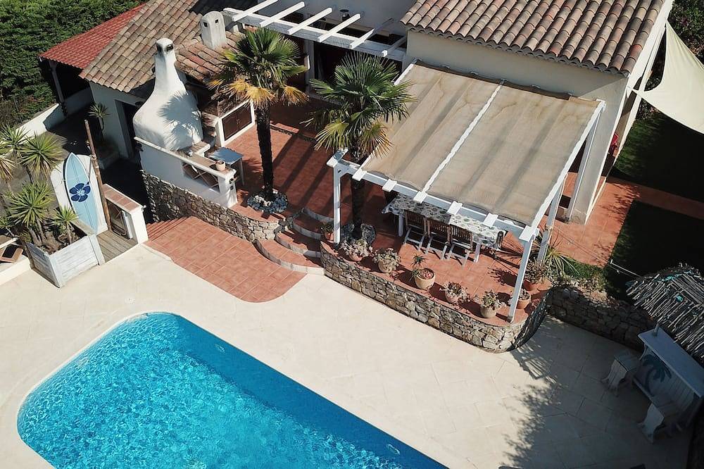 Fréjus, bella villa esposta a sud, piscina riscaldata, vista dominante a 5 km dalle spiagge in Frejus, Draguignan e dintorni
