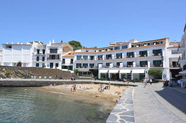 Hotel for 2 people, with sauna and pool as well as garden and hot tub - 1