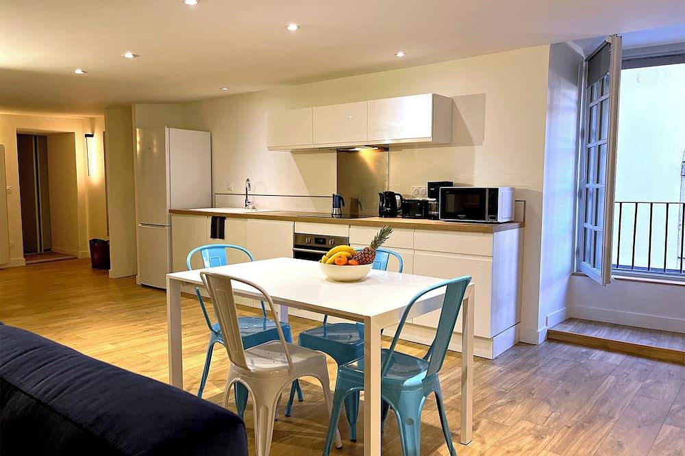 Apartamento entero, \"Unique Accommodation: Exceptional Place in the Heart of the City Center.\" in Chambéry, Chambéry region