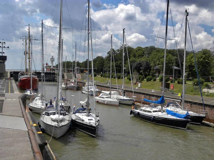 Ferienwohnung für 3 Personen, mit Terrasse und Garten in Brunsbüttel