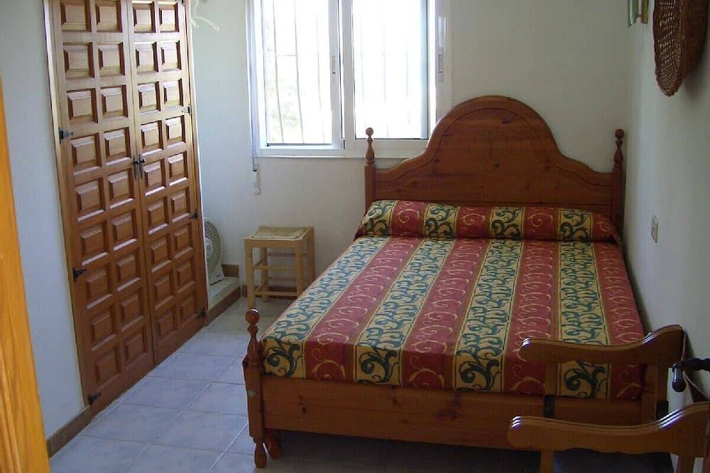 Holiday home off the usual hustle and bustle - an oasis of peace in Orba, Costa Blanca
