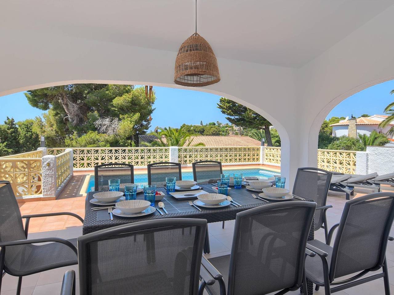 Intime Villa mit privatem beheiztem Pool, Klimaanlage, Wlan und Parkplatz in Javea in Balcón al Mar, Jávea