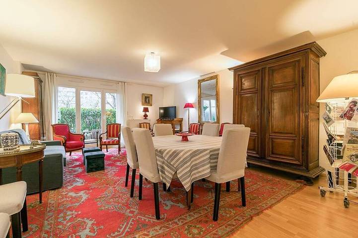 Gîte pour 4 personnes, avec jardin dans Lac Kir