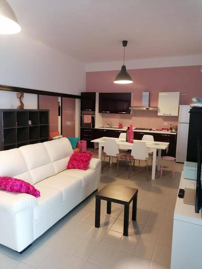 Location de vacances pour 5 personnes, avec jardin ainsi que vue et terrasse à Impalata - 4