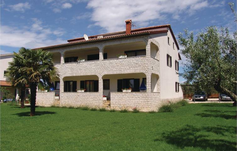 Ferienwohnung für 2 Personen, mit Terrasse in Porec und Umgebung - 2