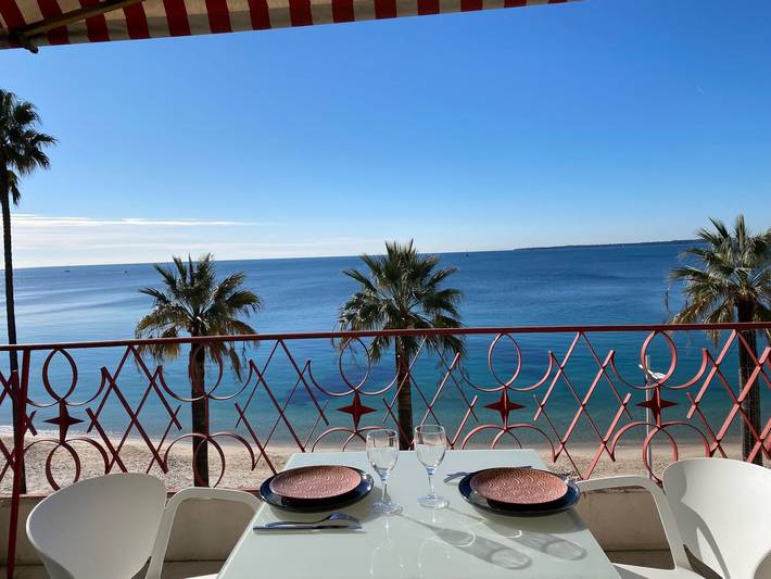 Gîte pour 3 personnes, avec terrasse dans Plage de Juan-les-Pins - 2