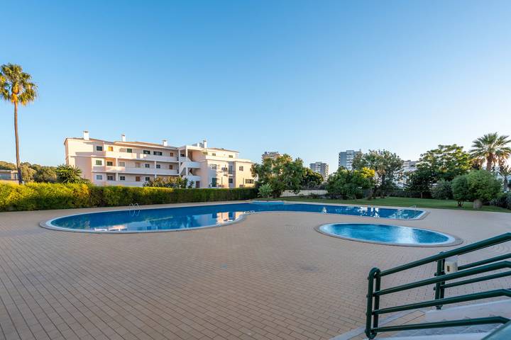 Gîte pour 4 personnes, avec bassin pour enfant ainsi que balcon et jardin à Alvor - 4