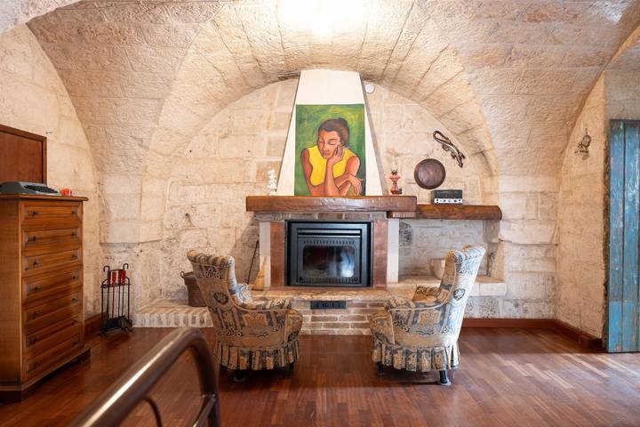 Entire apartment, Apartment 'Leo' with Private Garden, Wi-Fi and Air Conditioning in Carovigno, Salento