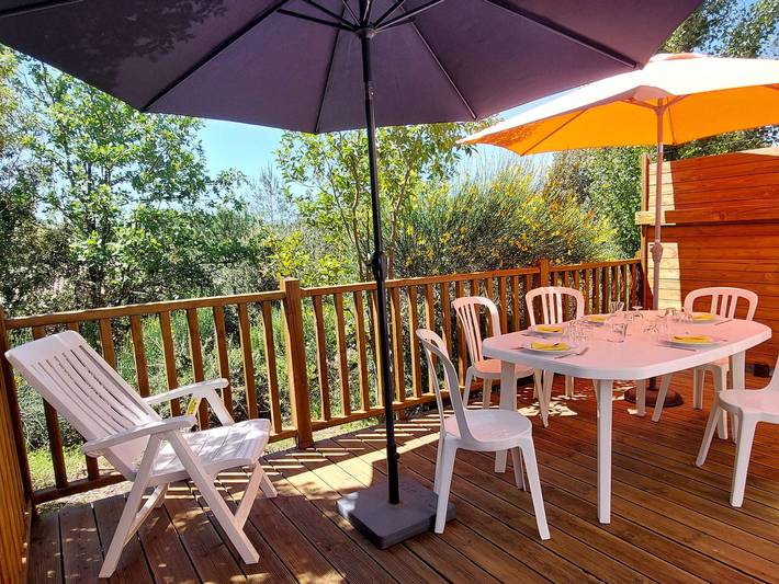 Maison de vacances pour 5 personnes, avec Terrasse et Piscine à Grospierres