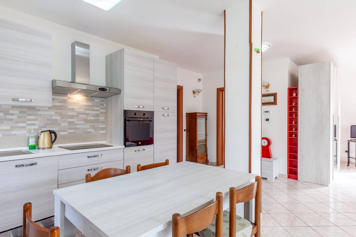 Appartement entier, Appartement près de la mer 'Casa Massa' avec jardin, vue sur la montagne et Wi-Fi in Massa (Italie), Riviera Italienne