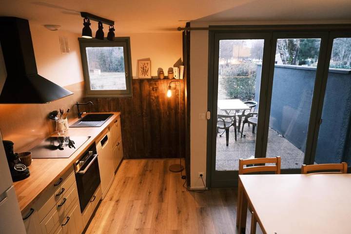 Location de vacances pour 4 personnes, avec terrasse et vue à Liginiac