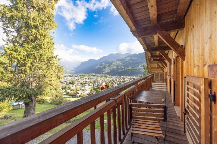 Appartement entier, Appartement "Appartement Samoëns" avec vue sur les montagnes, jardin privé et Wi-Fi in Samoëns, Région de Bonneville