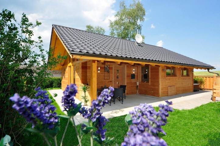 Chalet für 4 Personen, mit Sauna und Pool sowie Garten und Whirlpool im Berchtesgadener Land - 2