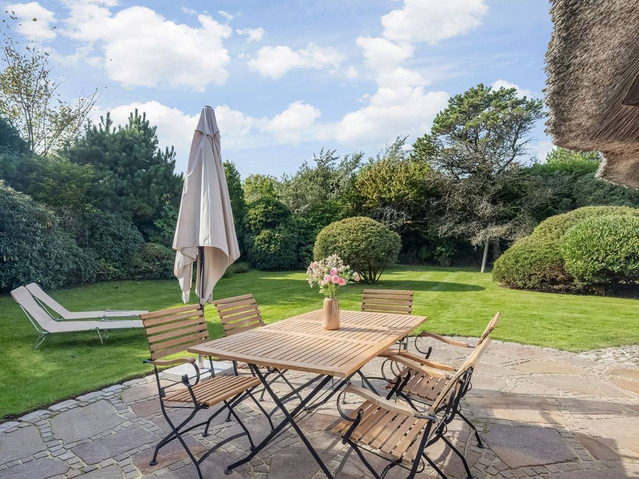 Haus Kliff - Exklusives 5 Sterne Reetdachhaus für 5 Pers. mit Sauna, Garten, Pkw-Stellplatz. in Kampen (Sylt), Sylt