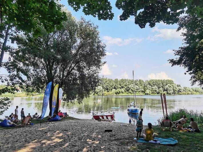 Kemping dla 4 osób, z Ogród i Widok na jezioro oraz Widok w Śląsk