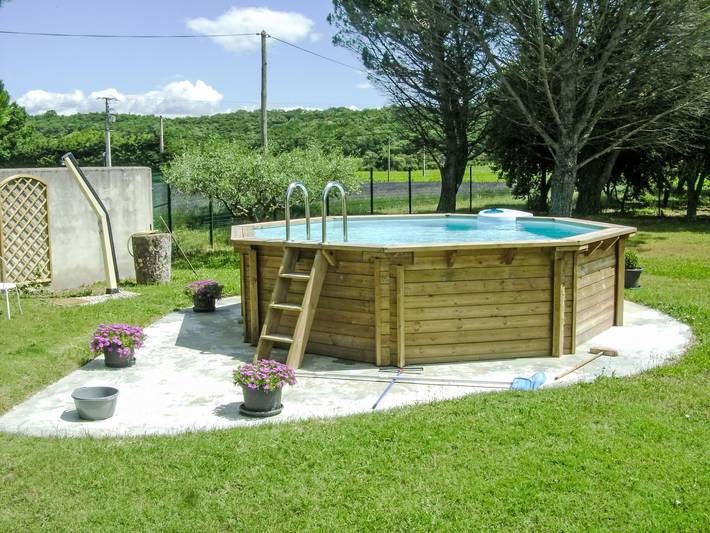 Location de vacances pour 6 personnes, avec balcon ainsi que vue et jardin à Grillon - 2