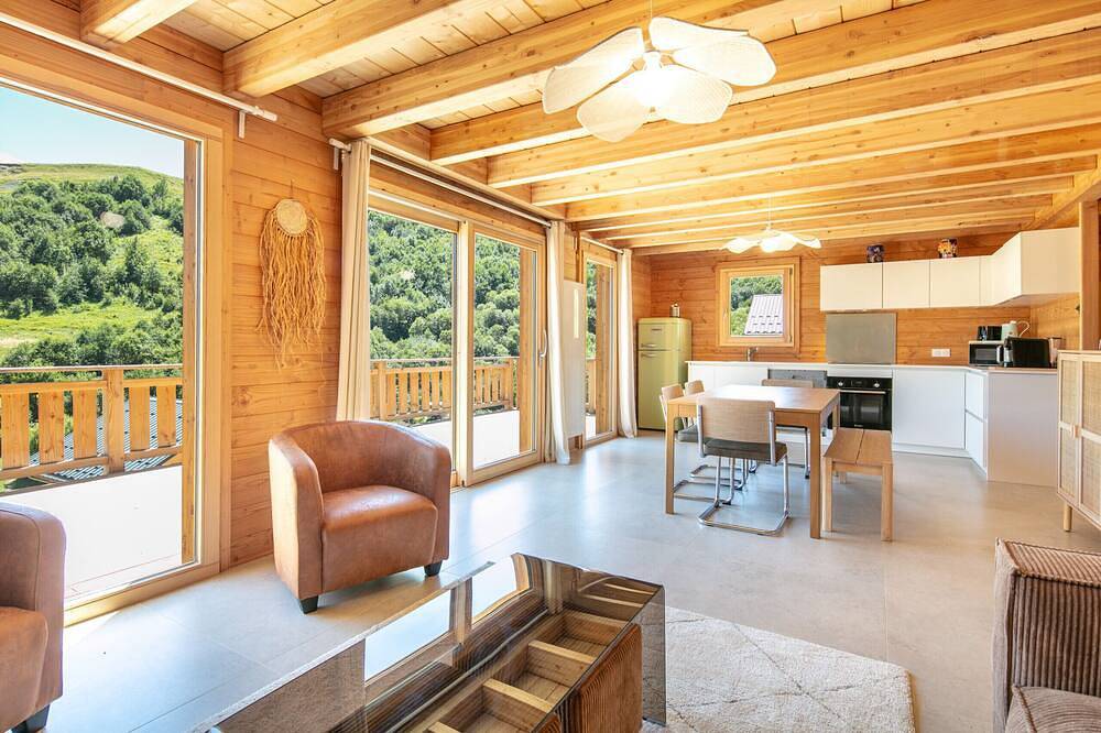 Family chalet, panoramic view, terrace in Saint-Jean-d'Arves, Region Saint-Jean-de-Maurienne