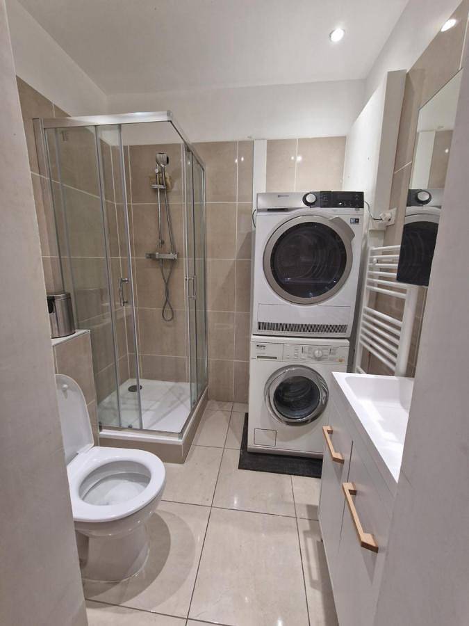 Appartement entier, Two-Bedroom Apartment in Contamine-sur-Arve, Région de Bonneville
