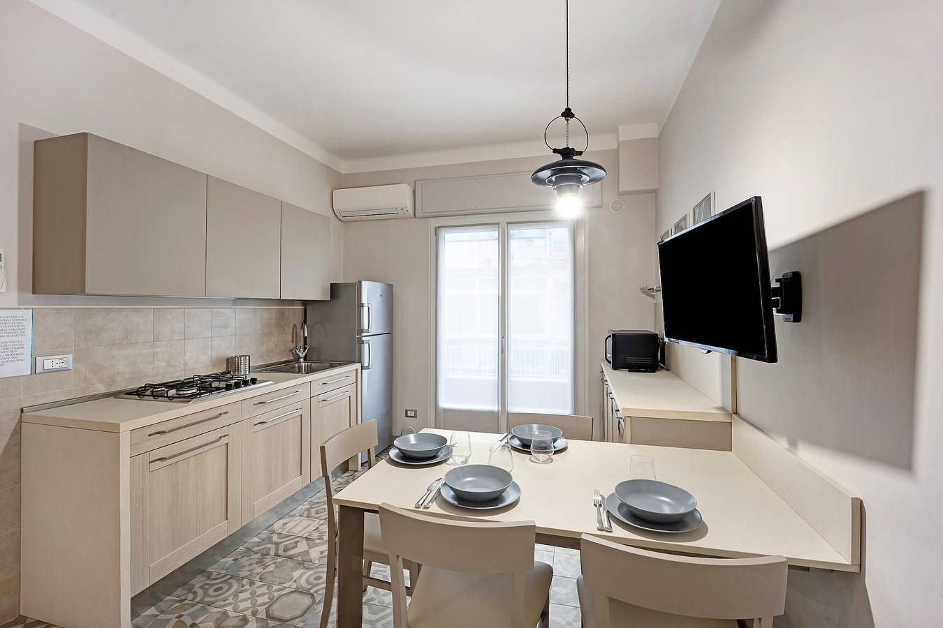 Apartamento entero, 'Victoria Apartments Maiolica' con balcón, A/C y Wi-Fi in Diano Marina, Diano Marina Municipio