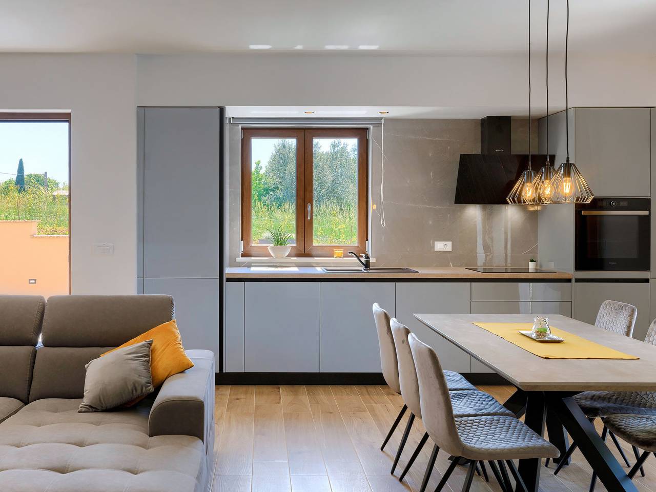 Geheel appartement, Eroa in Žminj, Centraal Istrië