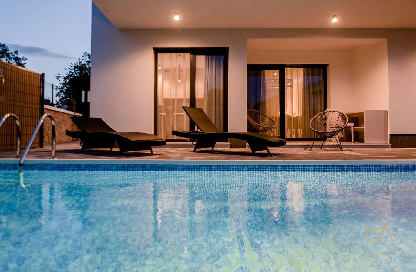 Stilvolle Villa Metra Maris1 mit Meerblick und Pool auf Krk in Zidarici, Krk