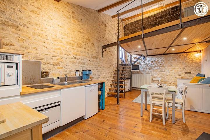 Gîte pour 4 personnes, avec Jardin