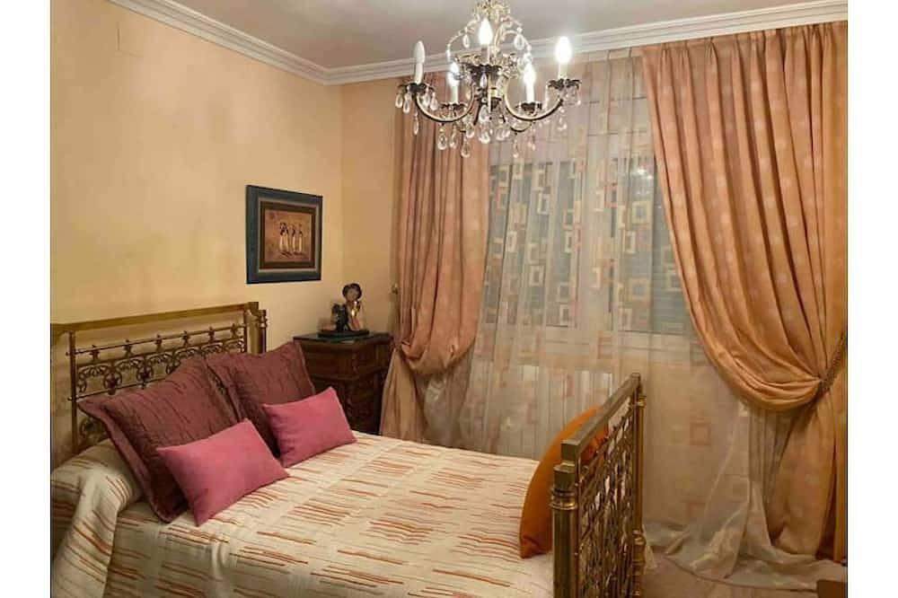 Entire apartment, Turistic Pis Am Ancan Piscina Y Elegante in Torredembarra, Costa Dorada