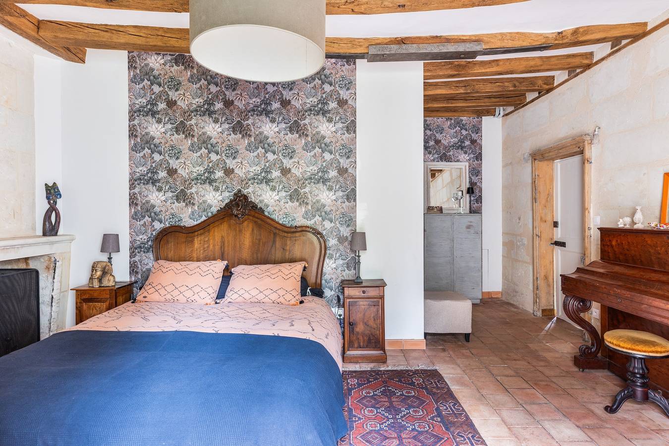 Casa de huéspedes 'Habitación Espaciosa y Tranquila' con jardín compartido y Wi-Fi in Cléré-les-Pins, Valle del Loira