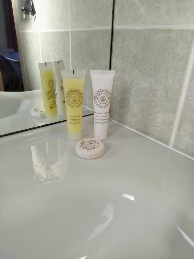 Gîte pour 6 personnes, avec piscine ainsi que terrasse et sauna à Levernois - 2