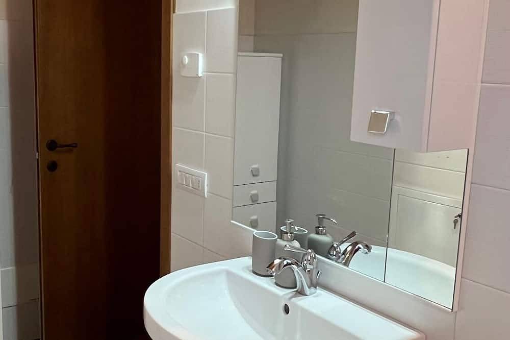 Apartamento entero, Entire and new apartment for Vinitaly 2025 in Negrar, Provincia de Verona
