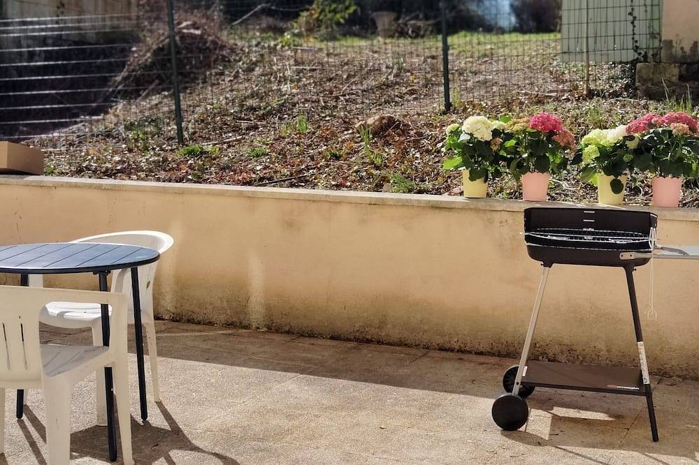 Appartement entier, Studio+ extérieur centre-ville Ribérac2 in Ribérac, Périgord Vert