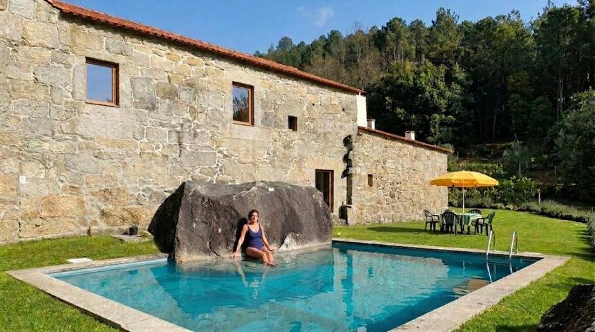 Casa de férias para 6 pessoas, com Varanda e Terraço e ainda Jardim and Piscina em Cruz (Portugal)