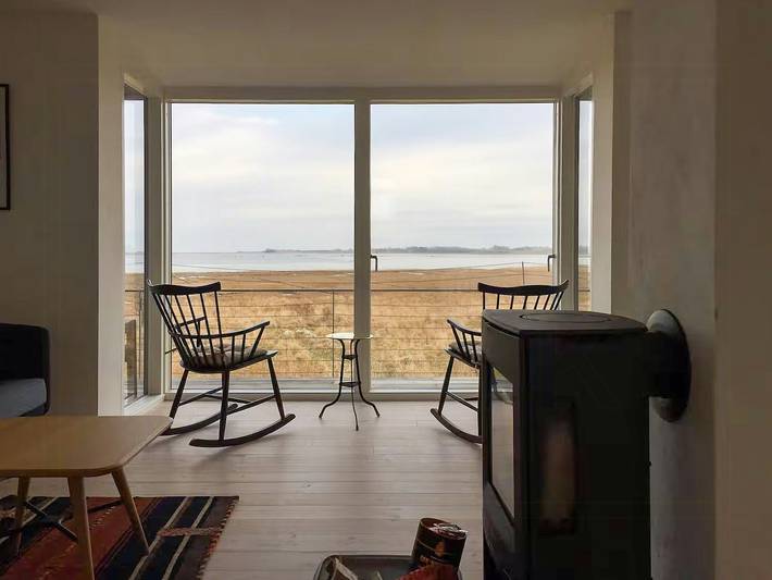 Ferieudlejning for 4 personer, med sauna og terrasse samt have, husdyr tilladt på Samsø