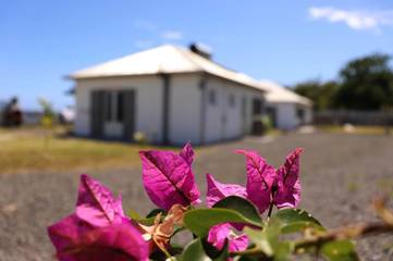 Location de vacances pour 6 personnes, avec jardin et vue dans Les Lianes