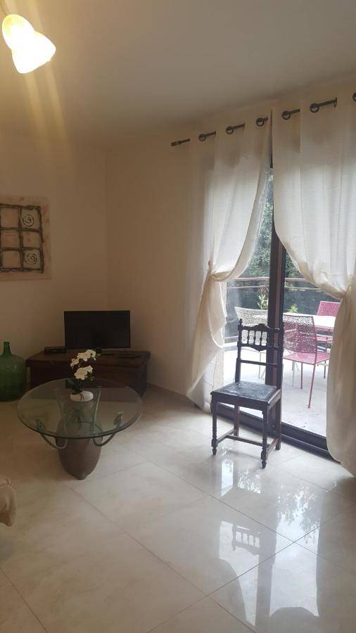 Gîte pour 4 personnes, avec vue et jardin ainsi que vue sur le lac et piscine, animaux acceptés à Pietracorbara - 3