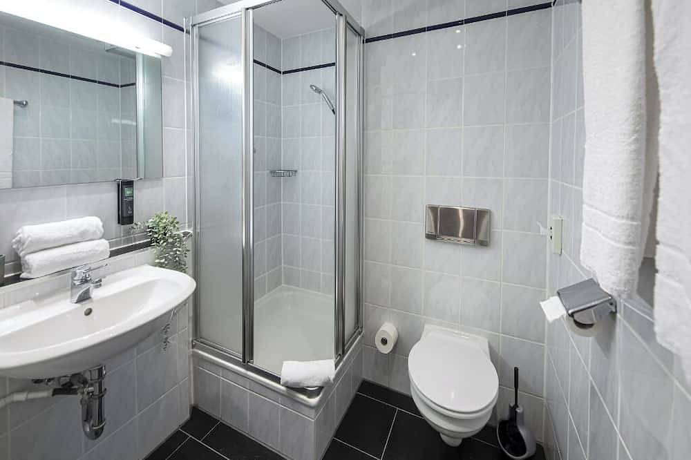 Pet-Friendly Comfort Room Near Attractions – Ideal for Exploring Frankfurt in Dörnigheim, Maintal