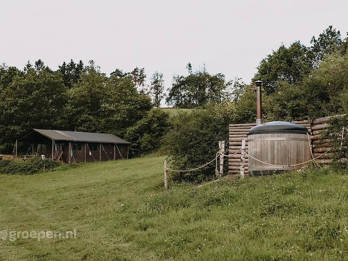 Location de vacances pour 25 personnes, avec terrasse et balcon/terrasse à Nassogne - 4
